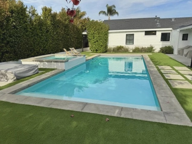 The pool, in full